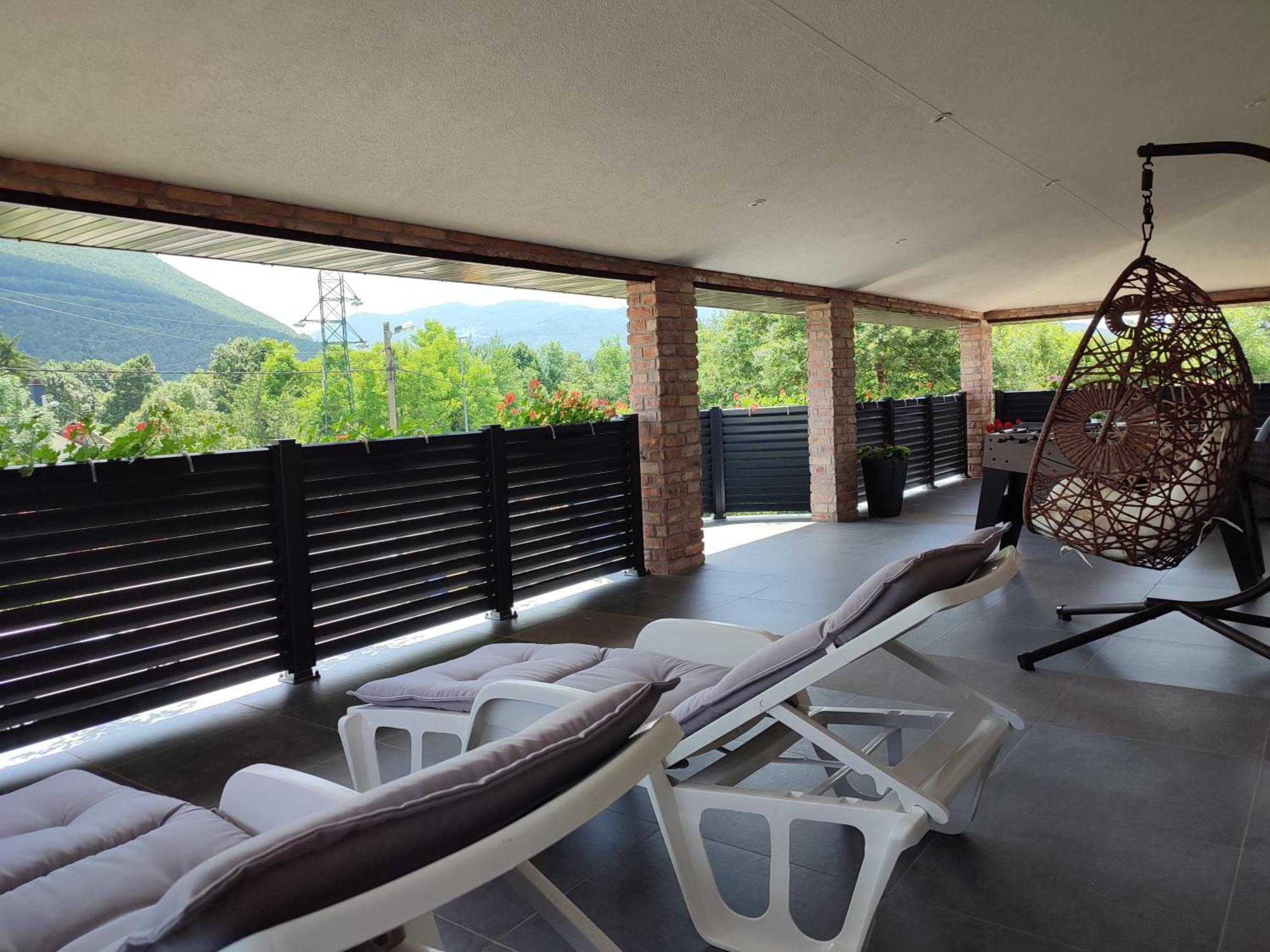 Apartman Toni Gračac Exteriér fotografie