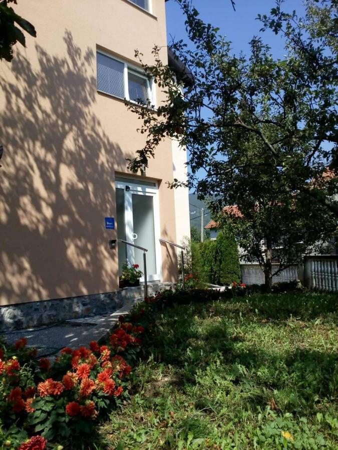 Apartman Toni Gračac Exteriér fotografie